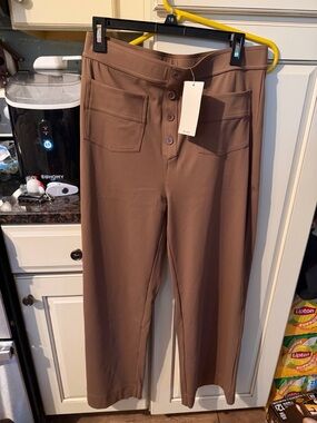 HALARA Cocoa Button-Front High-Rise Trousers